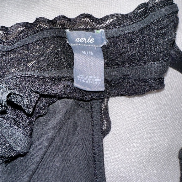 Aerie Black Lace Bralette - Picture 4 of 4